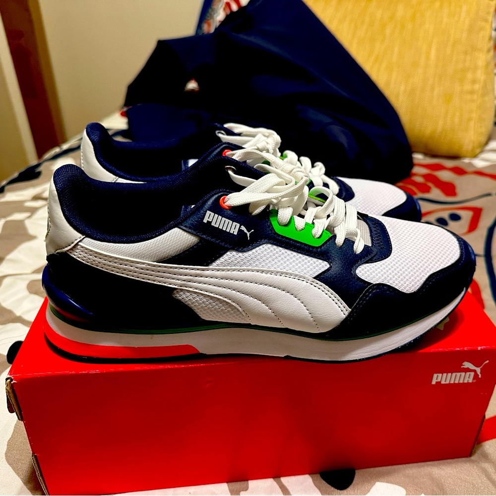 Puma soft cushion shoes